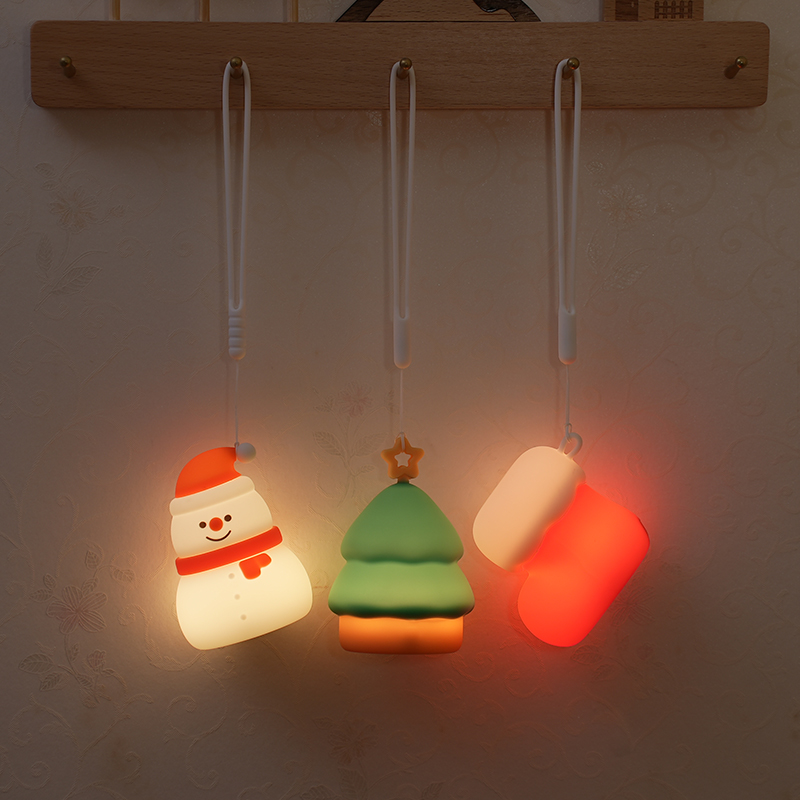 زينة عيد الميلاد المعلقة على ش - مراجعة Christmas Stocking Hanging وسعره